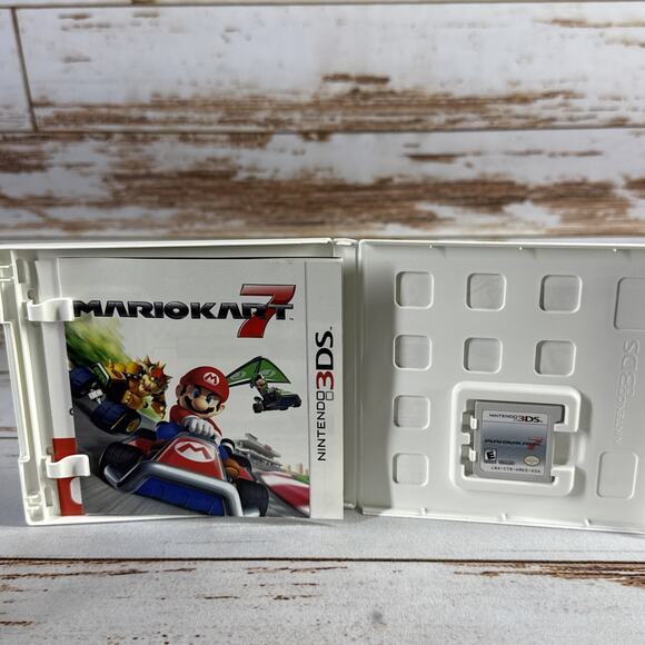 Mario Kart 7 (Nintendo 3ds, 2011) COMPLETE CIB - Picture 2 of 5